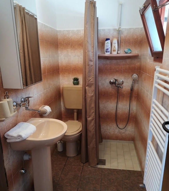 Ferienwohnungen Duka Untere Ferienhaus Badezimmer interior